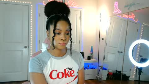 Jazmine Fox online show from August 4, 6:36 pm