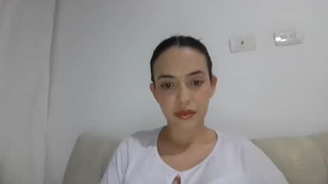 jazminojeda online show from August 6, 4:08 am