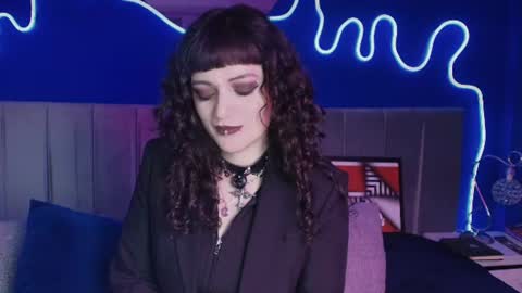 Jean online show from June 25, 7:48 pm
