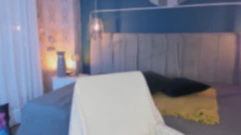 Snapshot of jeannesabatier chatting on October 17, 8:23 pm Jean online show from October 17, 8:23 pm