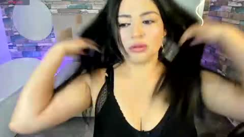 JEANNETTE online show from June 15, 4:02 am