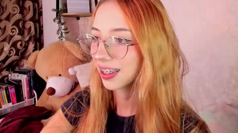 Snapshot of jelly_w5 chatting on September 25, 12:32 am Jelly  online show from September 25, 12:32 am