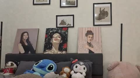 Dolly online show from July 3, 1:28 pm