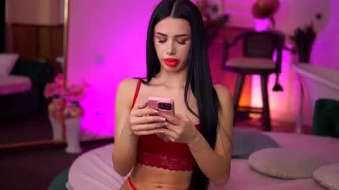 Snapshot of jenna_day chatting on February 13, 6:52 am jenna_day online show from February 13, 6:52 am