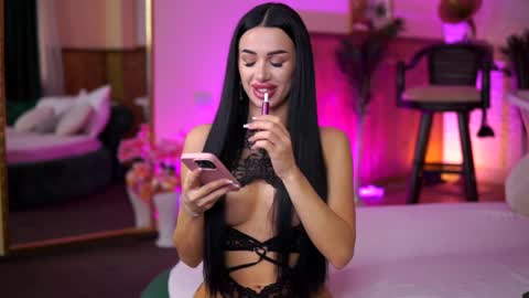 Snapshot of jenna_day chatting on February 6, 6:29 am jenna_day online show from February 6, 6:29 am