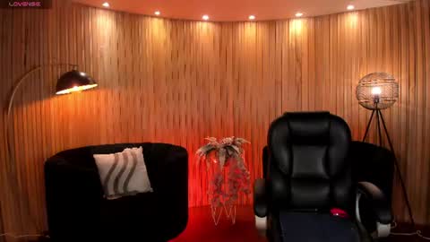 Jenna Olson  online show from July 10, 9:21 am