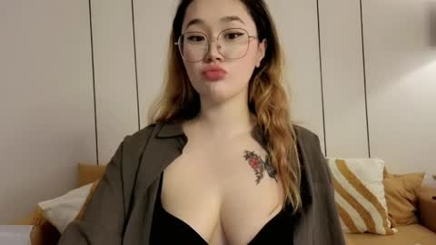 JENNA online show from April 29, 8:06 am