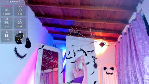 follow me in me  IG jenndy971 online show from October 27, 4:19 am