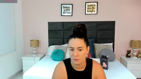 jenner_madison online show from November 12, 10:57 am