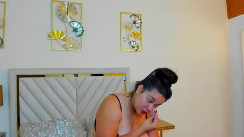 jenner_madison online show from June 29, 12:16 pm