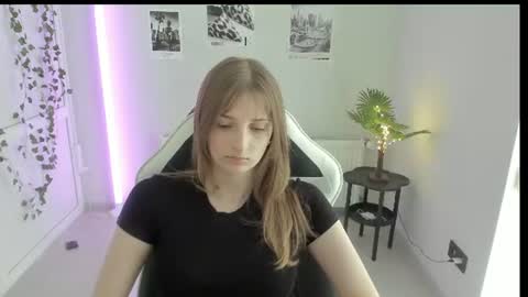 Karla online show from June 24, 3:33 pm