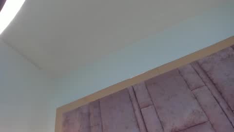 Snapshot of jenniferhillss chatting on September 15, 7:27 am U can call me Angel online show from September 15, 7:27 am