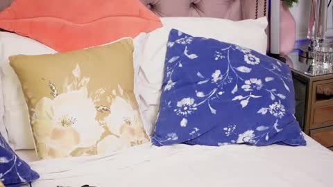 JenniferLovveX online show from May 1, 4:27 am