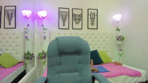 jenny_stark online show from June 18, 11:15 am