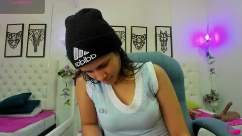 jenny_stark online show from May 2, 11:02 am