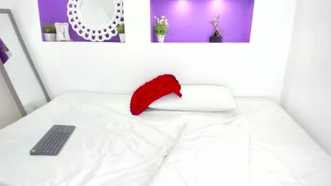 jenny_towers online show from February 7, 8:13 pm