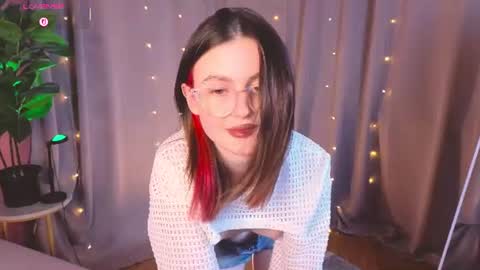 jennyfer_me online show from June 13, 6:27 pm