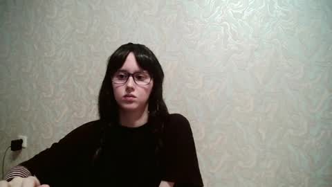 JennyOlset online show from July 4, 11:17 am
