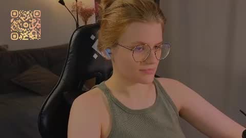  JessieVibes online show from August 1, 1:46 pm