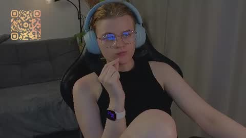  JessieVibes online show from July 30, 1:56 pm