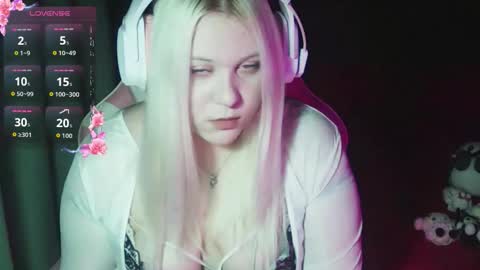 Snapshot of jessiangels chatting on October 29, 10:23 pm jessiangels online show from October 29, 10:23 pm