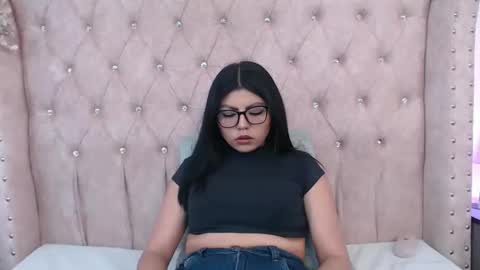 Snapshot of jessica_carter_ chatting on October 16, 8:00 pm Jessica online show from October 16, 8:00 pm