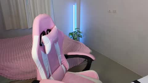 Jessy online show from May 1, 2:37 am