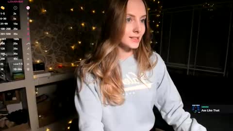 Mila online show from March 6, 12:10 am