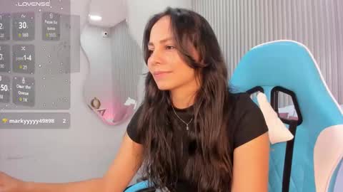 Snapshot of jessica_taylor_22 chatting on October 17, 7:50 pm jessica_taylor_22 online show from October 17, 7:50 pm