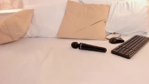 jessica_taylor_22 online show from April 24, 11:40 pm