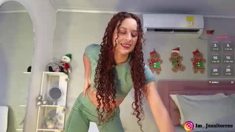 Jessica online show from December 17, 2:43 pm