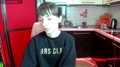 jessicaforris online show from December 5, 8:25 am