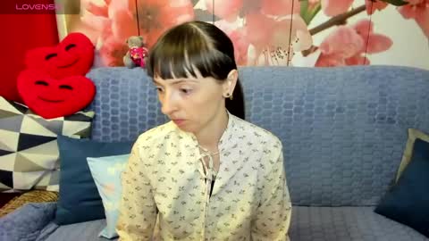 jessicaforris online show from May 4, 7:01 am