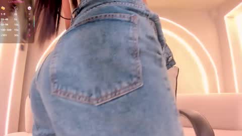 JESS online show from October 6, 11:27 am