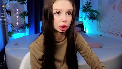 Snapshot of jessie_johns chatting on December 9, 3:54 pm jessie_johns online show from December 9, 3:54 pm