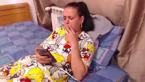 jessiestar3 online show from June 12, 5:59 am