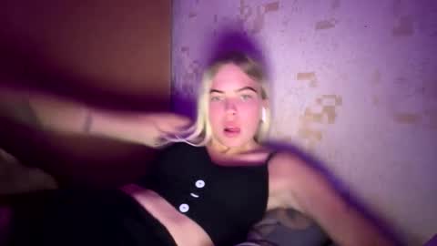 Snapshot of jessika_evans chatting on September 25, 5:11 pm jessika_evans online show from September 25, 5:11 pm