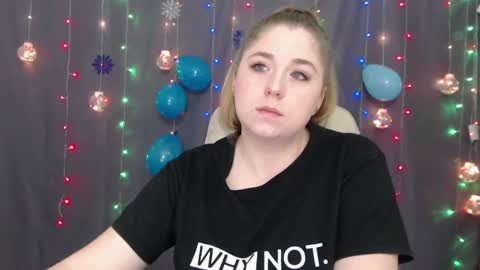 Snapshot of jessikadaniels chatting on January 10, 7:25 am Jess online show from January 10, 7:25 am