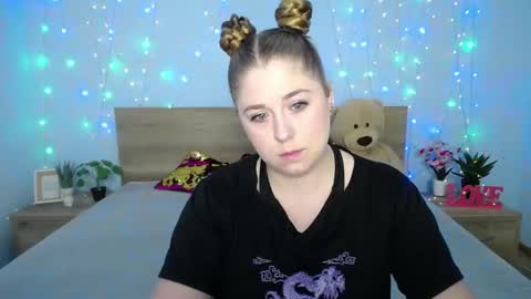 Snapshot of jessikadaniels chatting on January 29, 7:15 am Jess online show from January 29, 7:15 am
