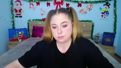 Snapshot of jessikadaniels chatting on December 12, 7:30 am Jess online show from December 12, 7:30 am