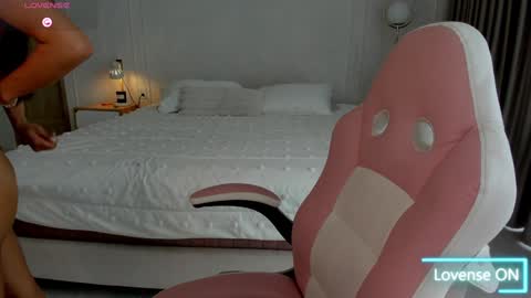    online show from January 17, 5:42 pm