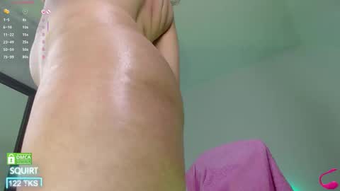 jessiwet online show from November 9, 8:05 pm