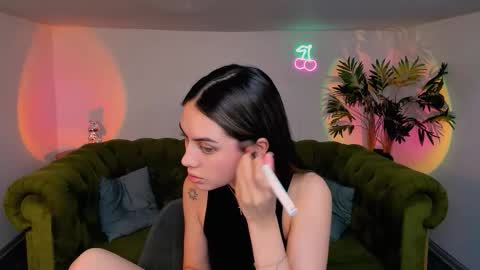 Snapshot of jesskats chatting on September 22, 8:18 pm Jesskats online show from September 22, 8:18 pm