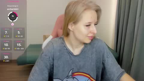 Snapshot of jessy_comely chatting on March 9, 12:20 pm Jessy online show from March 9, 12:20 pm