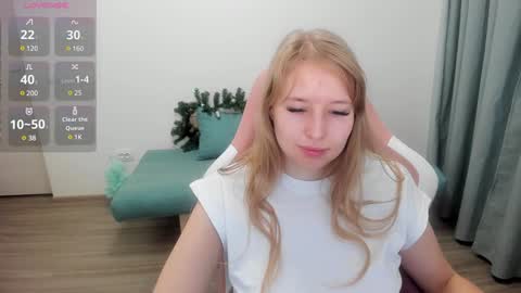 Snapshot of jessy_comely chatting on December 11, 10:14 am Jessy online show from December 11, 10:14 am