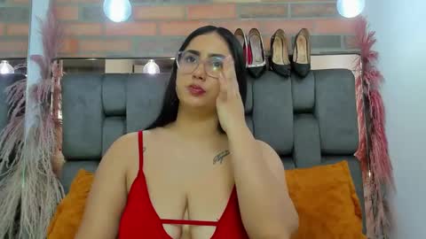 JESSY CORTES online show from November 8, 3:28 pm