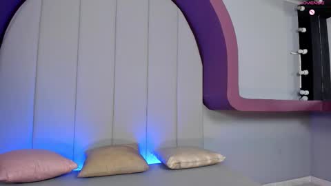 Jessy Morgan online show from September 14, 7:17 am