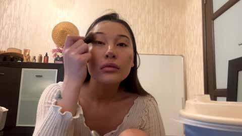 Lynn online show from October 25, 9:17 am