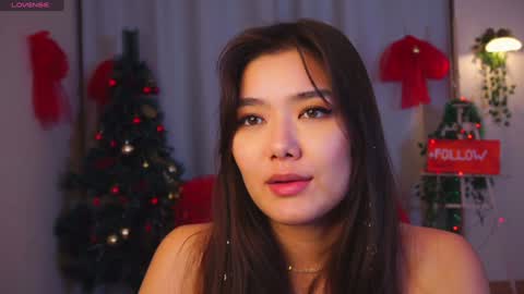 Snapshot of jettablock chatting on December 27, 4:00 pm Hi all. My name is Naomi and Im glad to see you in my room online show from December 27, 4:00 pm