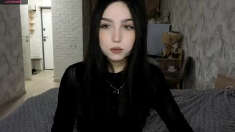 I am Gina ntmu Lets hit 10 Thumbs Up together online show from June 15, 8:36 am